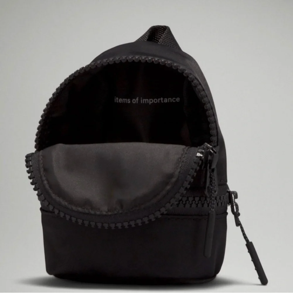 LULULEMON CITY ADVENTURE NANO CLIP-ON